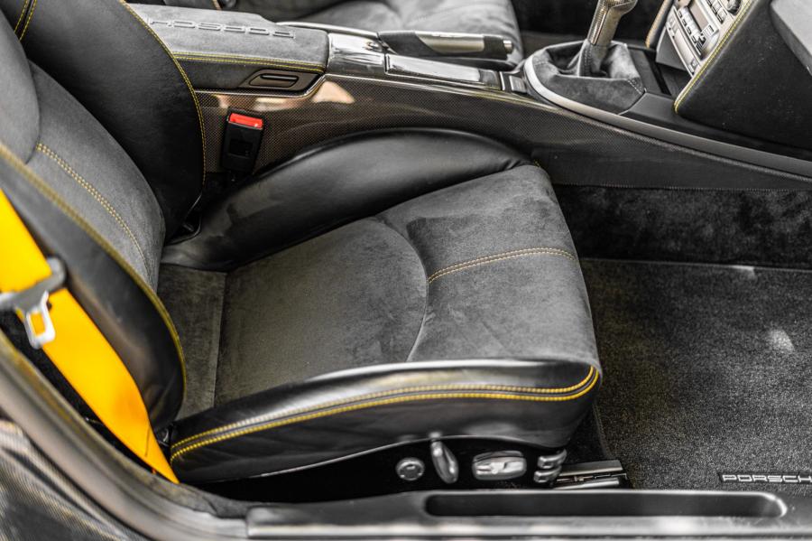 Интерьер Porsche 911 GT2 (997) 2008 года  (NA) (фото 99 из 197)